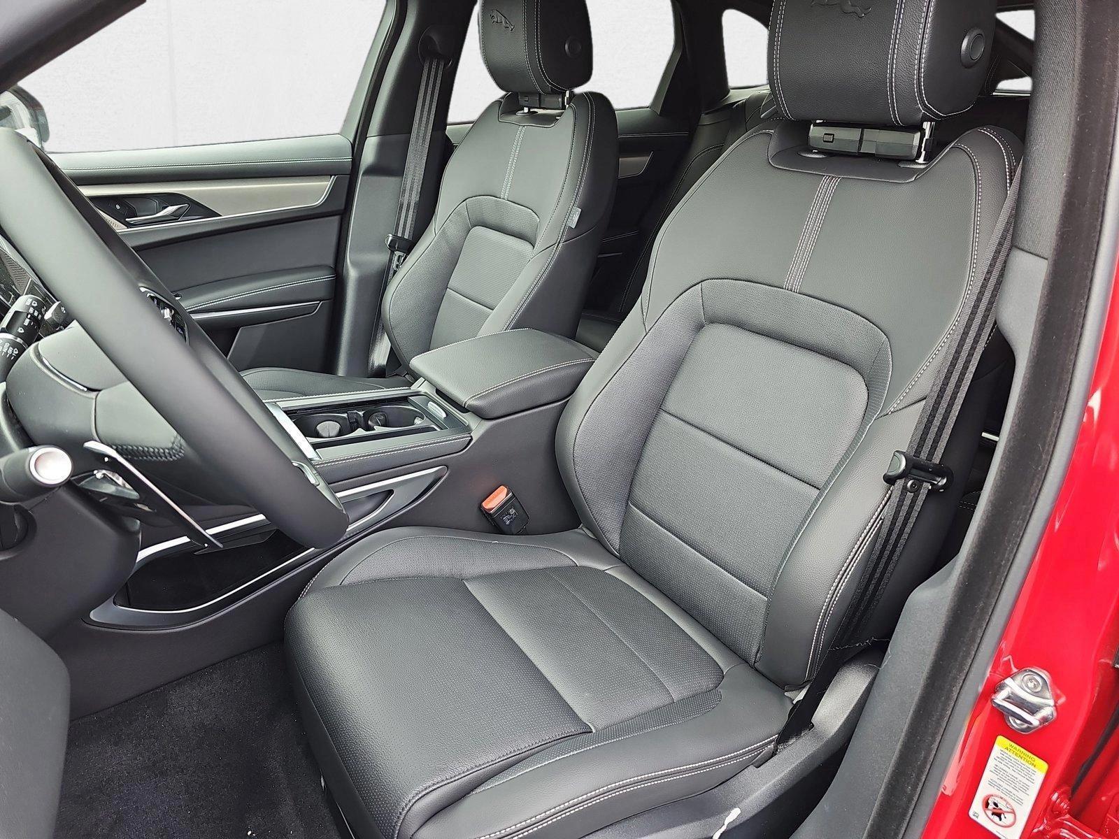 2026 Jaguar F-Pace R-Dynamic S - Photo 16