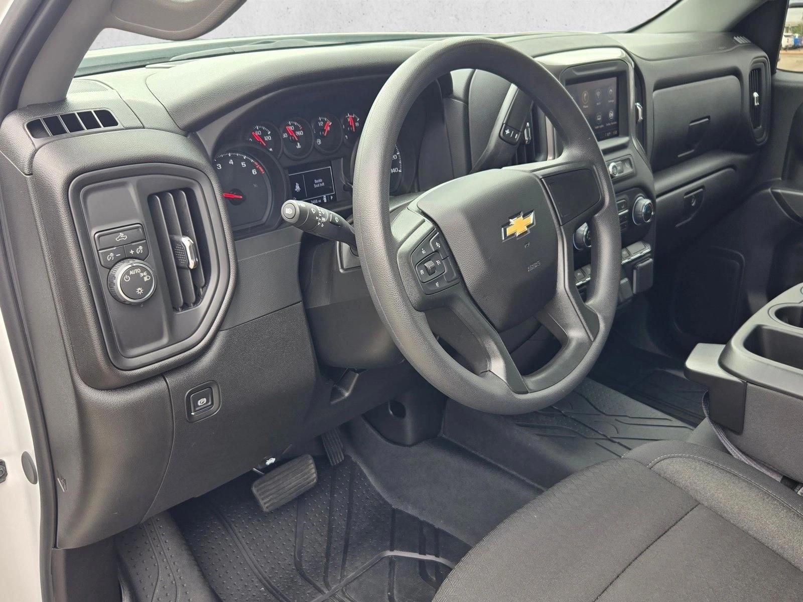 Thumbnail: 2026 Chevrolet Silverado 1500 - 3