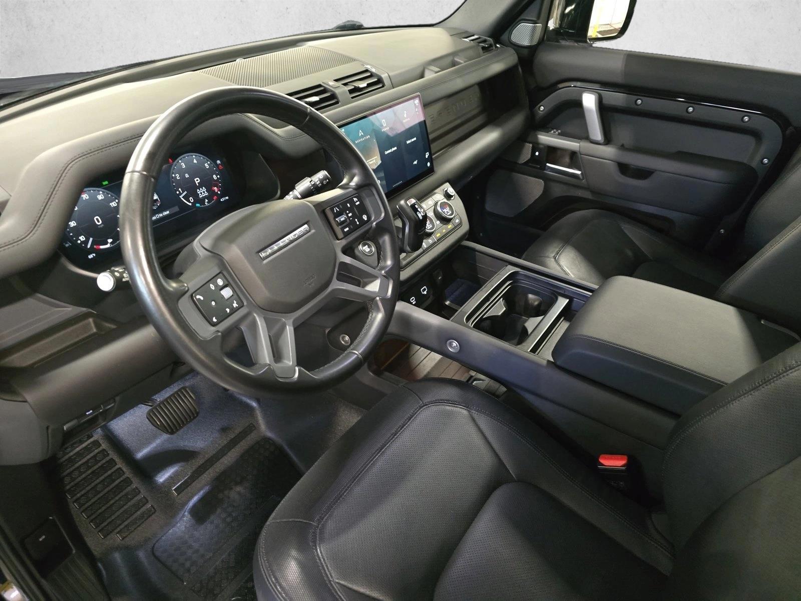 Thumbnail: 2024 Land Rover Defender - 4