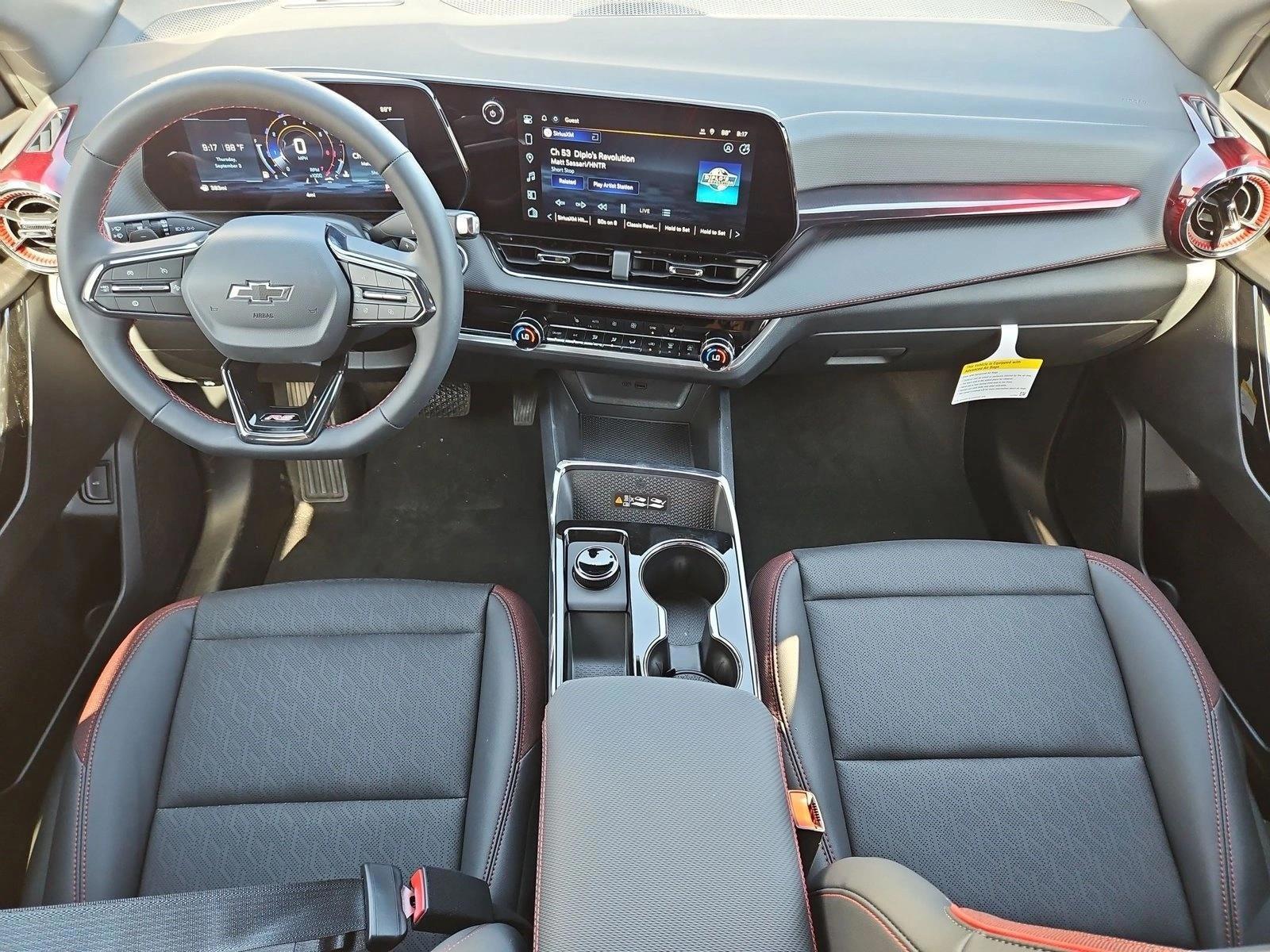 Thumbnail: 2027 Chevrolet Equinox - 4