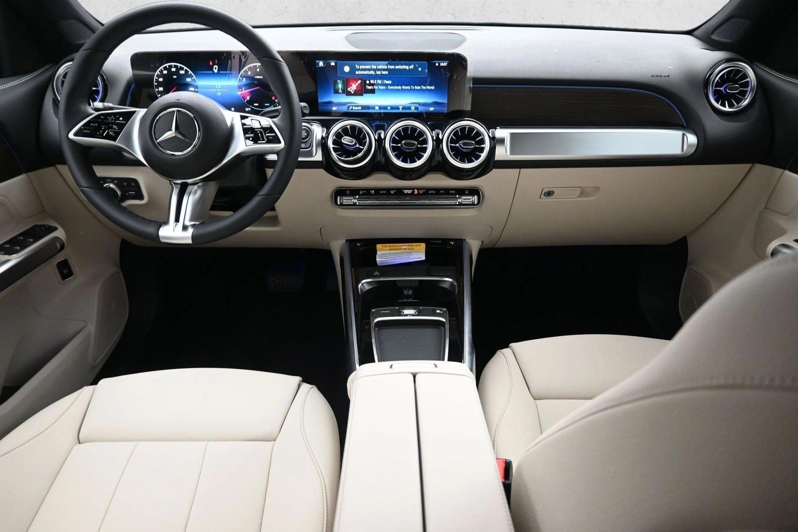 Thumbnail: 2026 Mercedes-Benz GLB - 3