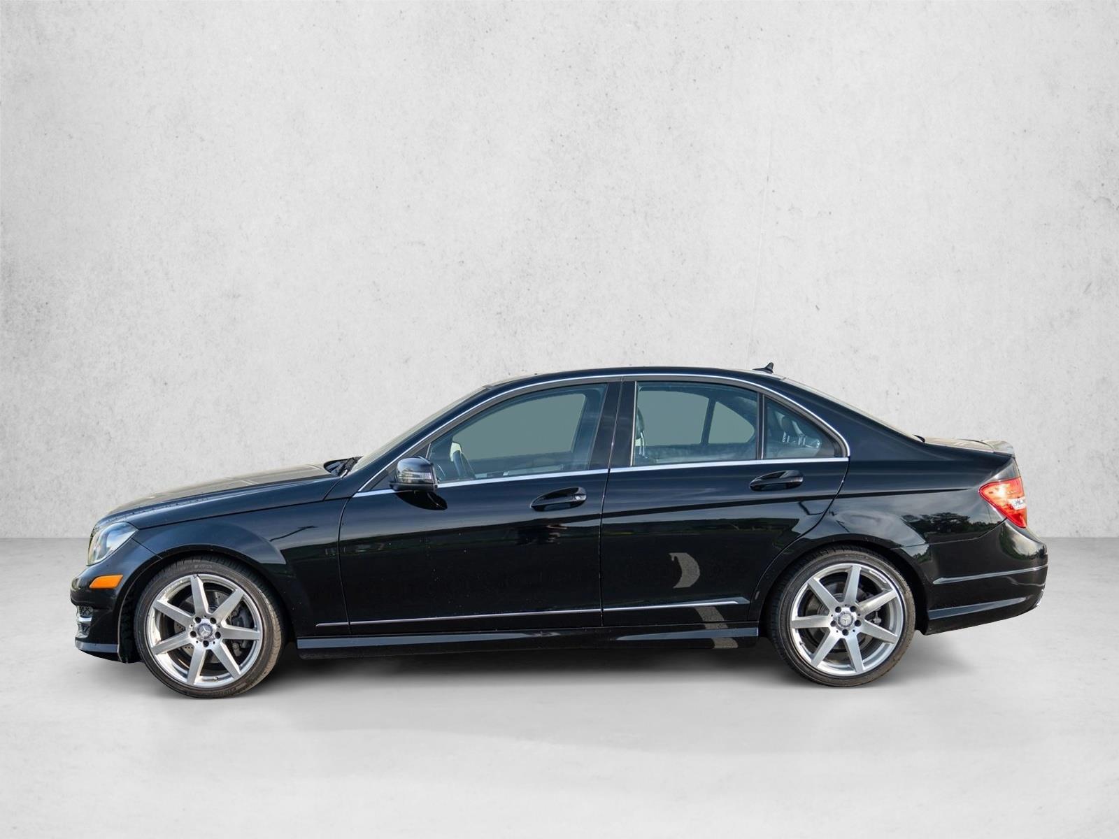Thumbnail: 2014 Mercedes-Benz C-Class - 2