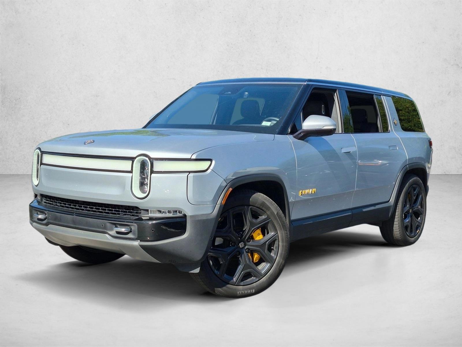 Thumbnail: 2023 Rivian R1S - 1
