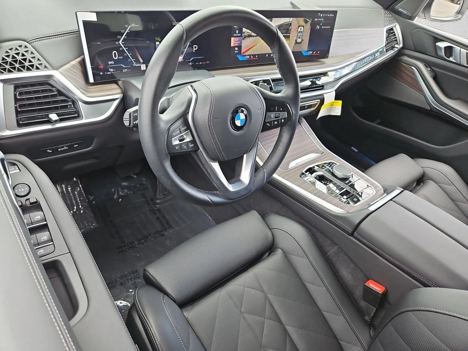 Thumbnail: 2026 BMW X5 - 3