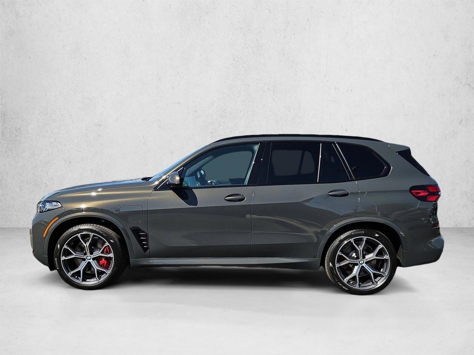 Thumbnail: 2026 BMW X5 - 2