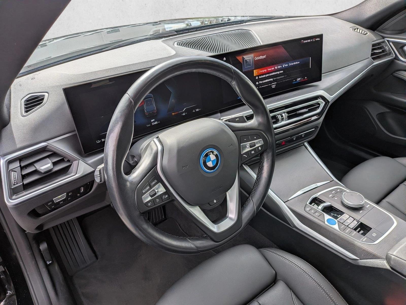 Thumbnail: 2023 BMW i4 - 3