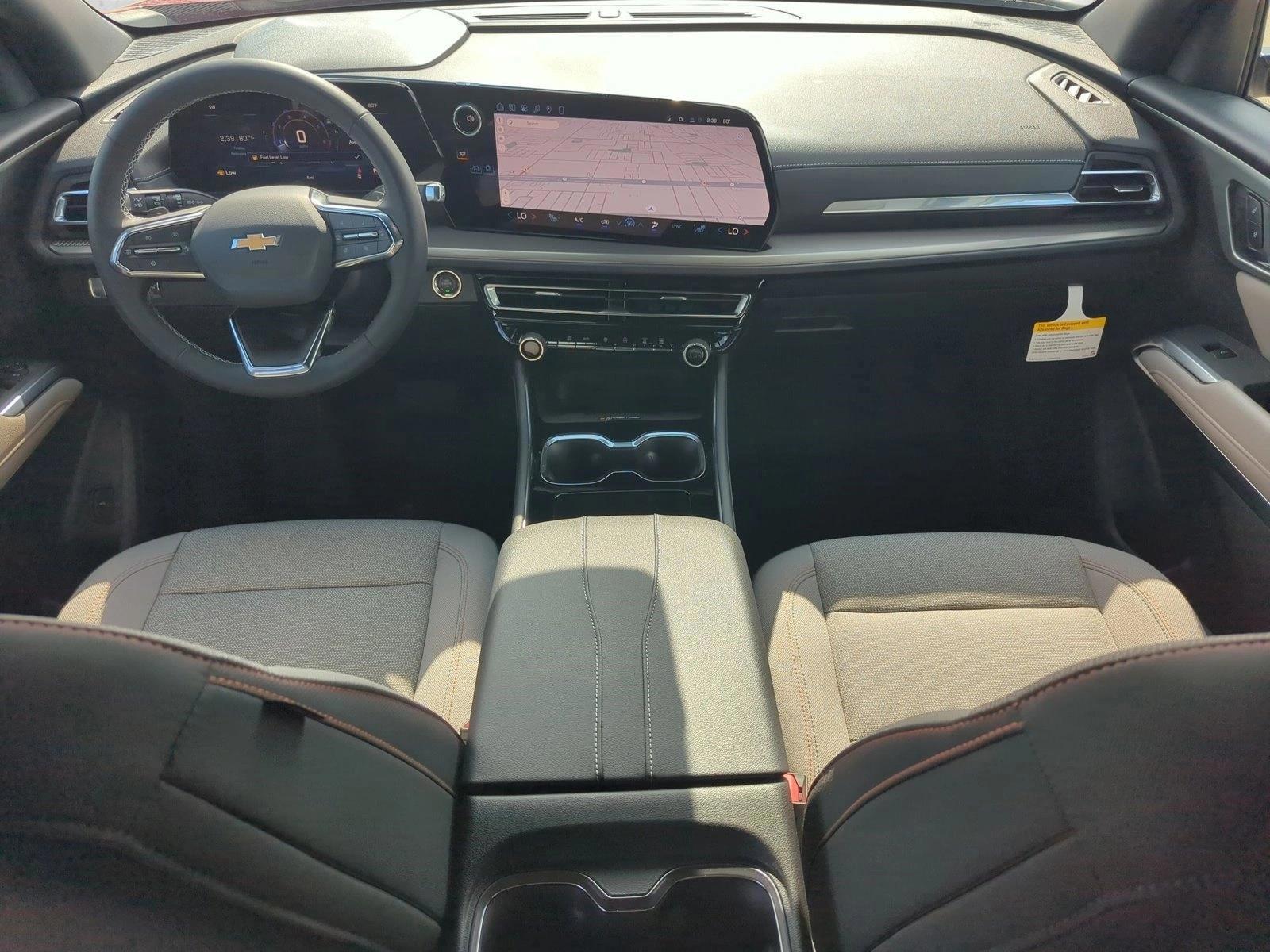 Thumbnail: 2026 Chevrolet Traverse - 3