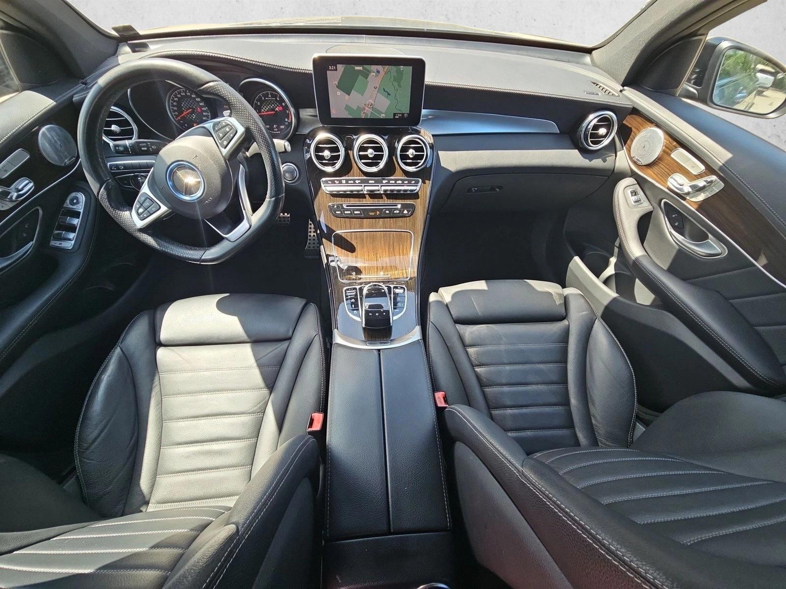 Thumbnail: 2017 Mercedes-Benz GLC - 3
