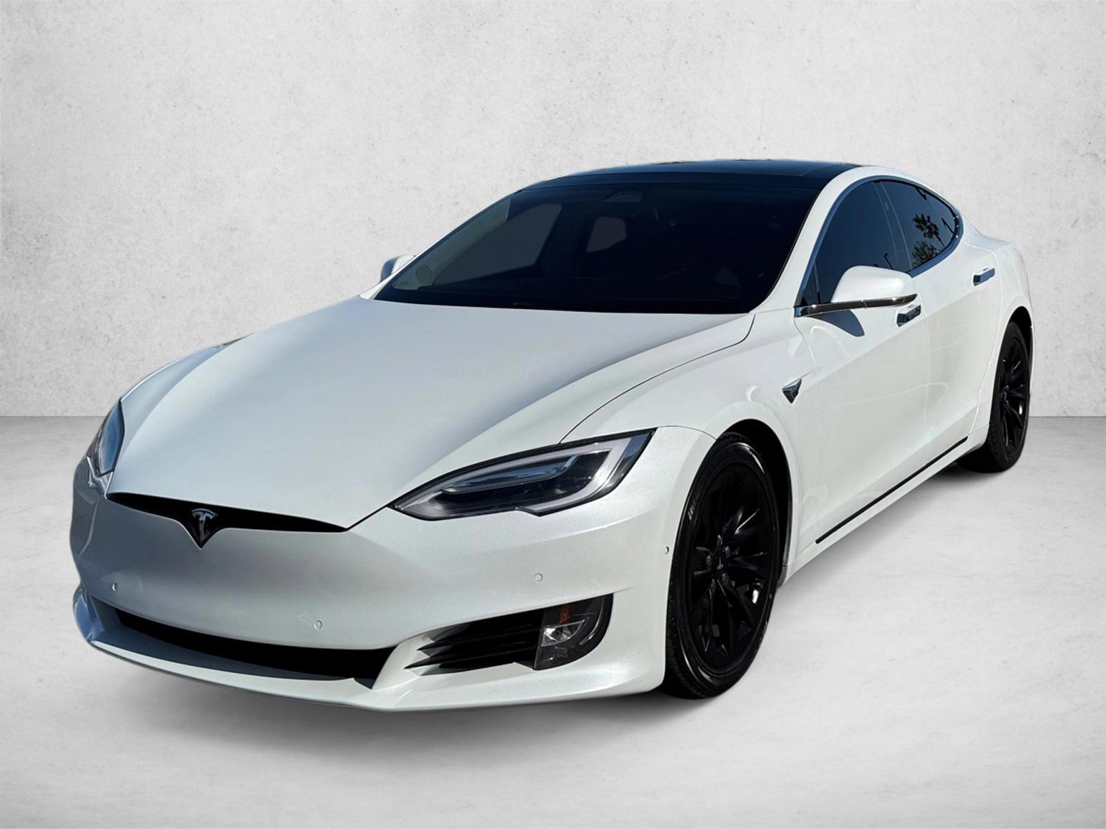 Thumbnail: 2017 Tesla Model S - 1