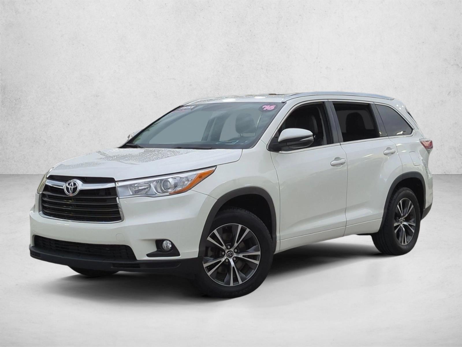 Thumbnail: 2016 Toyota Highlander - 1