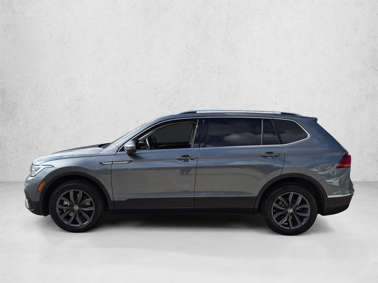 Thumbnail: 2023 Volkswagen Tiguan - 2