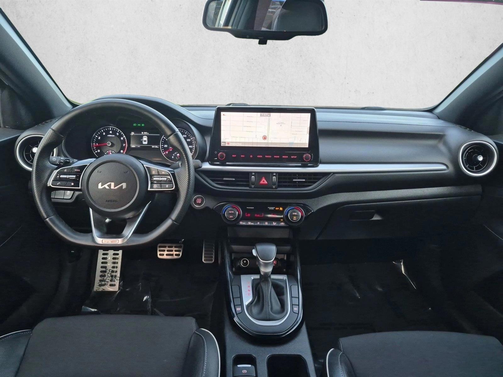 Thumbnail: 2022 Kia Forte - 4