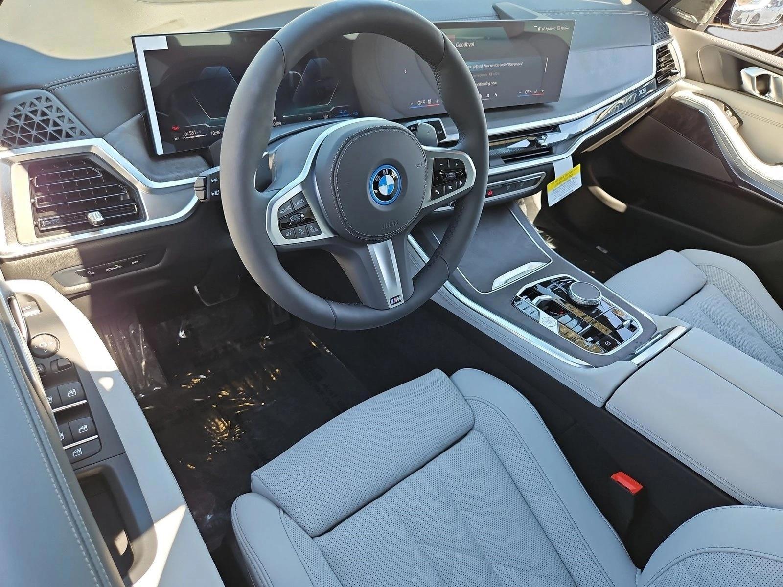 Thumbnail: 2026 BMW X5 - 3