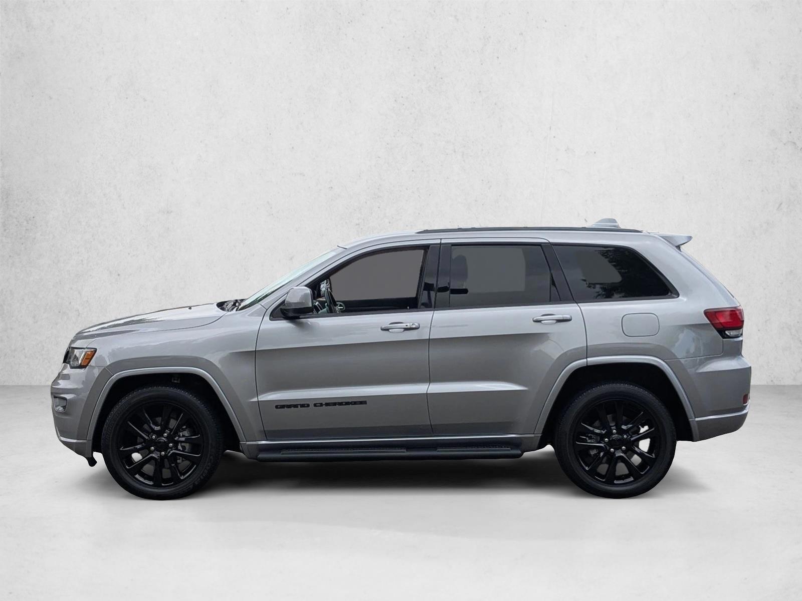 Thumbnail: 2018 Jeep Grand Cherokee - 2