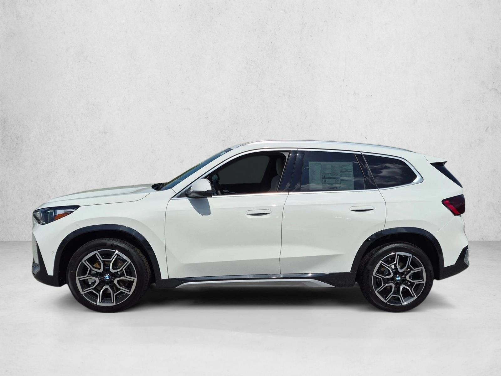Thumbnail: 2026 BMW X1 - 2