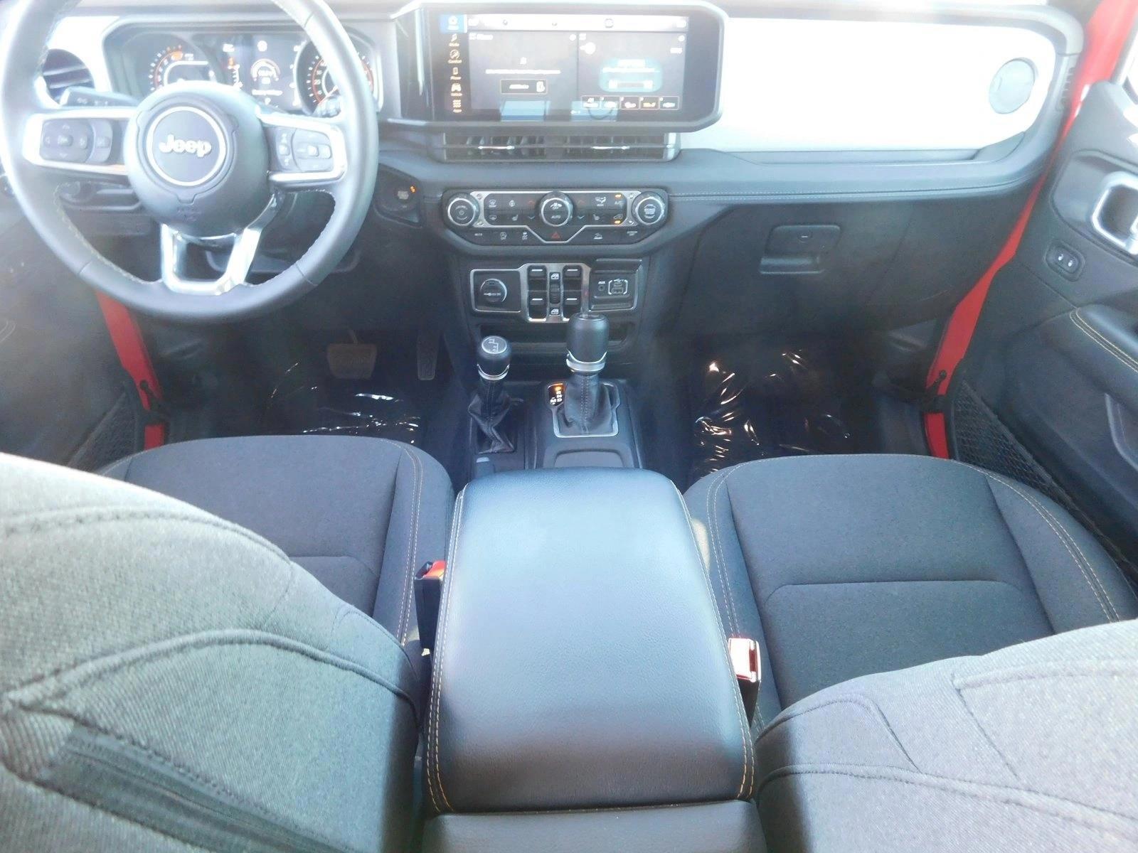 Thumbnail: 2025 Jeep Wrangler - 3