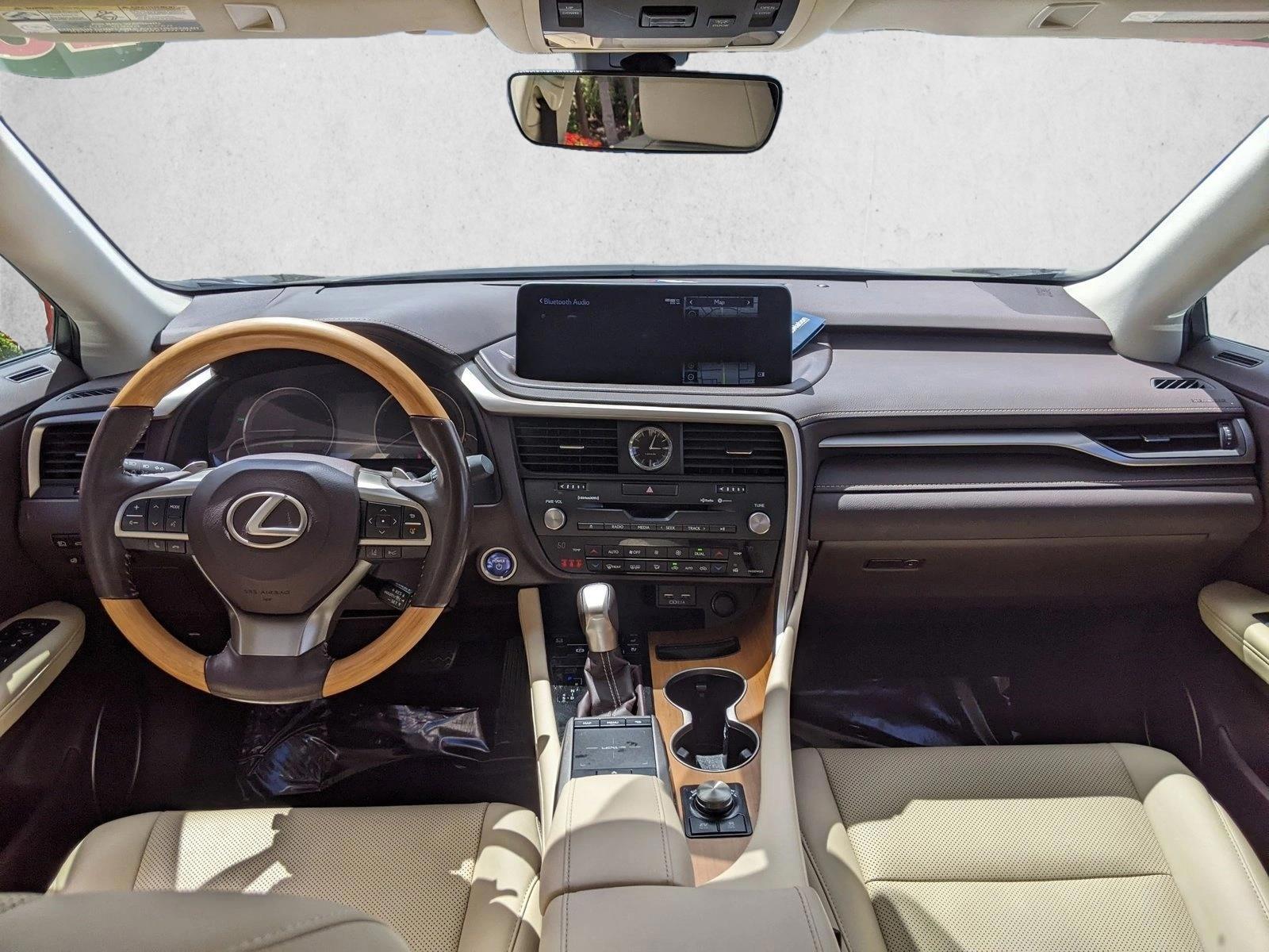Thumbnail: 2020 Lexus RX - 3