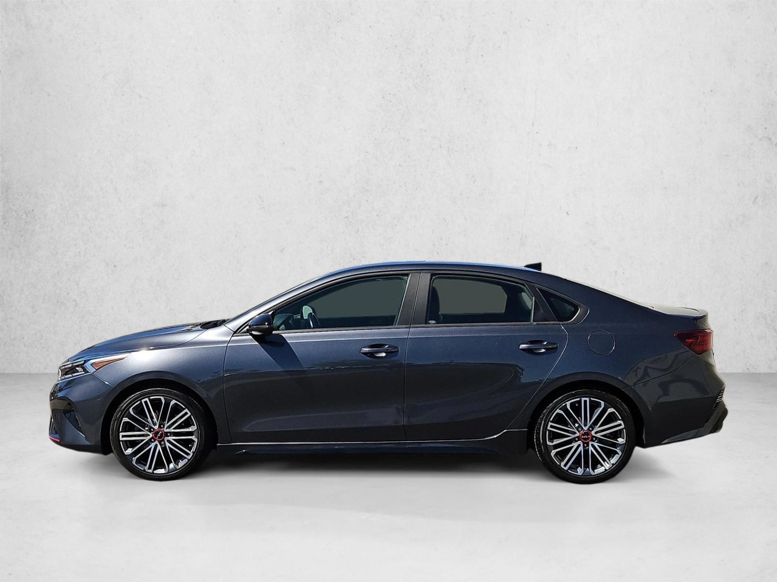 Thumbnail: 2022 Kia Forte - 2