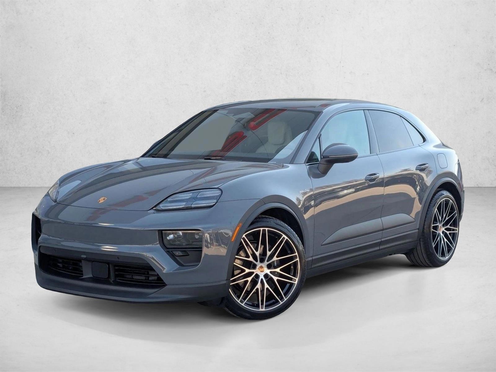 Thumbnail: 2026 Porsche Macan - 1