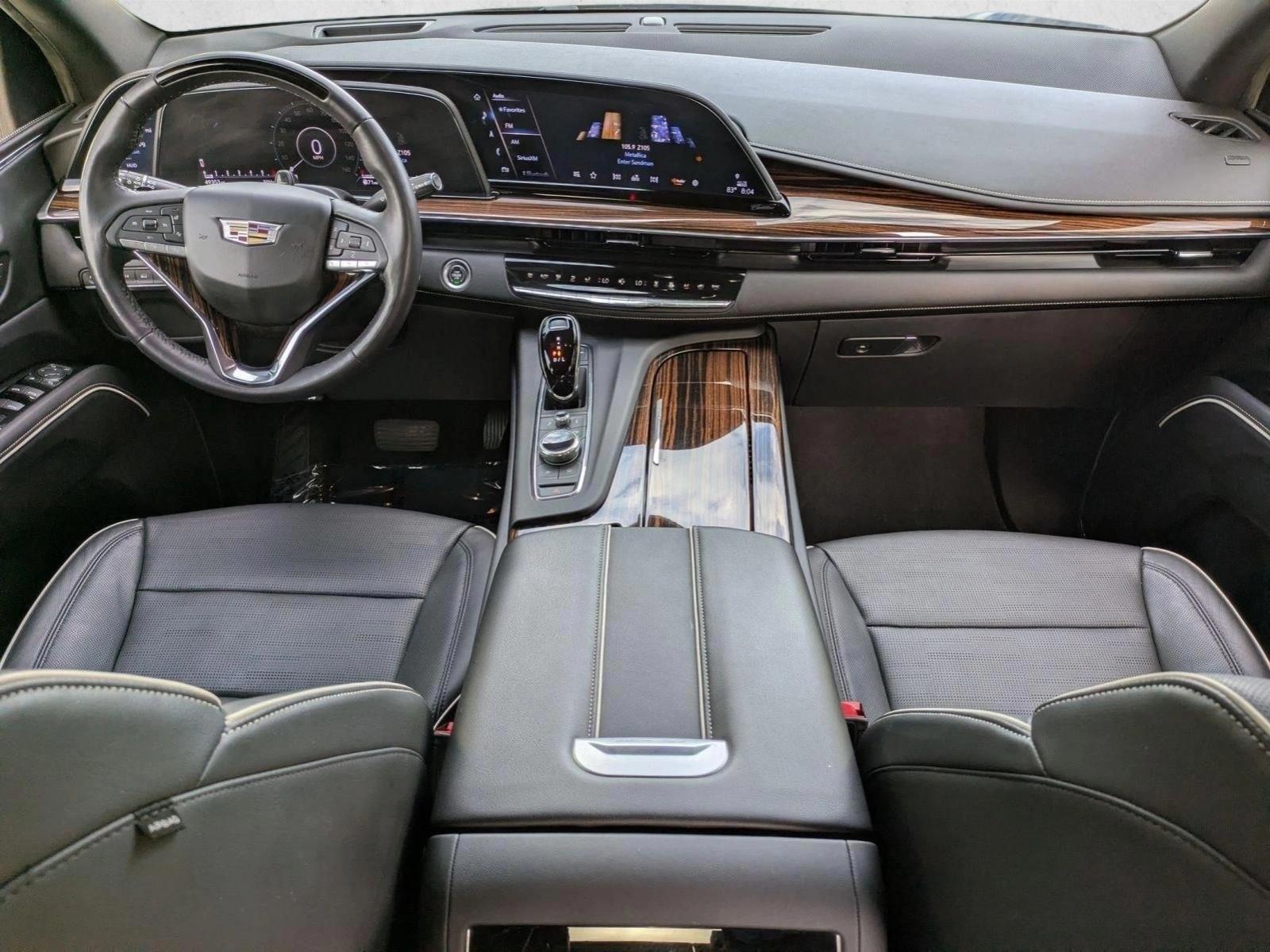Thumbnail: 2023 Cadillac Escalade - 4