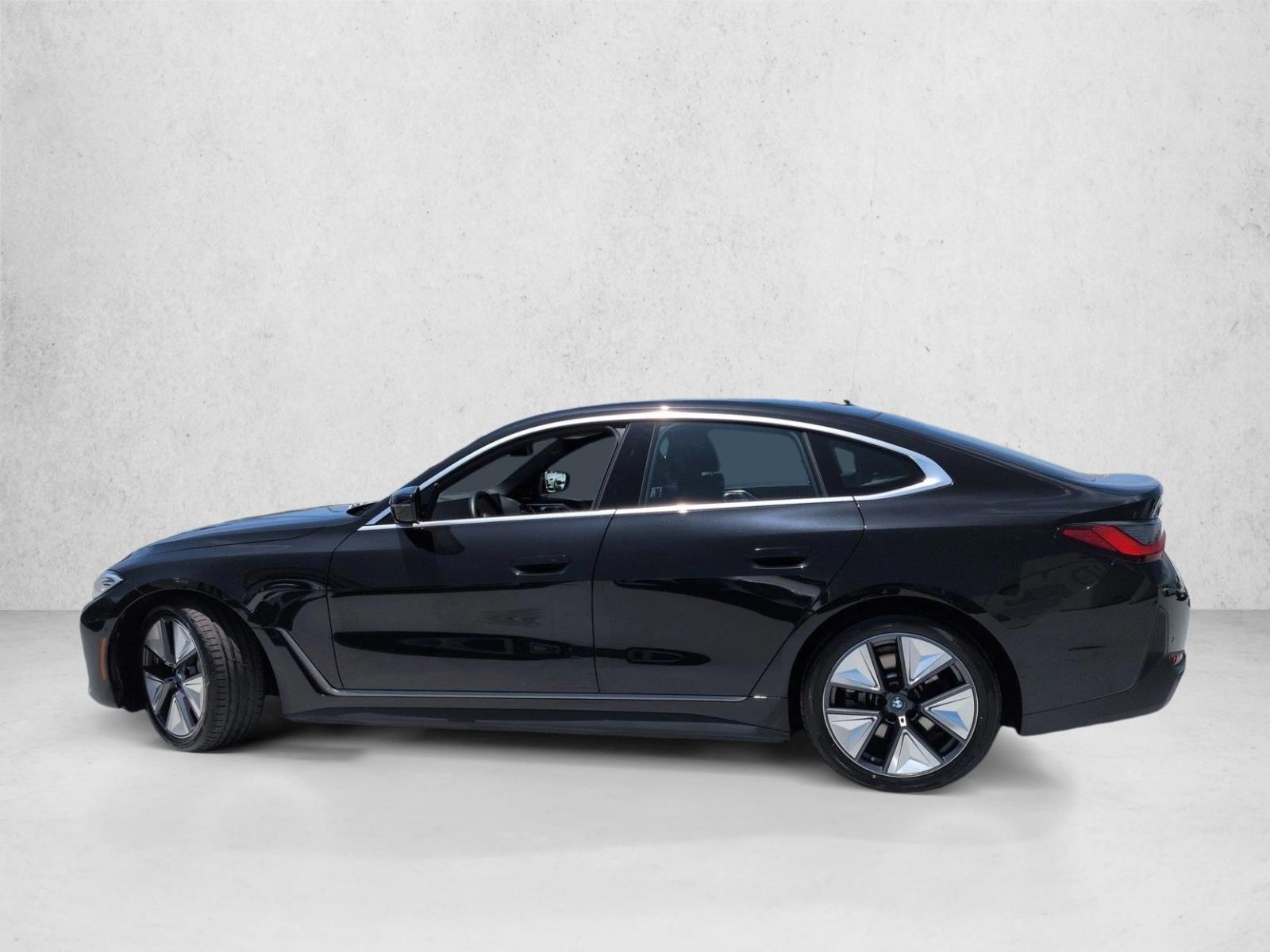 Thumbnail: 2023 BMW i4 - 2