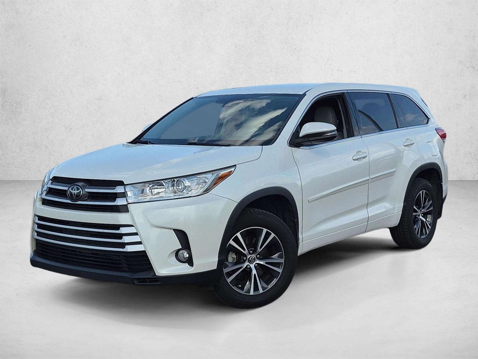 Thumbnail: 2018 Toyota Highlander - 1