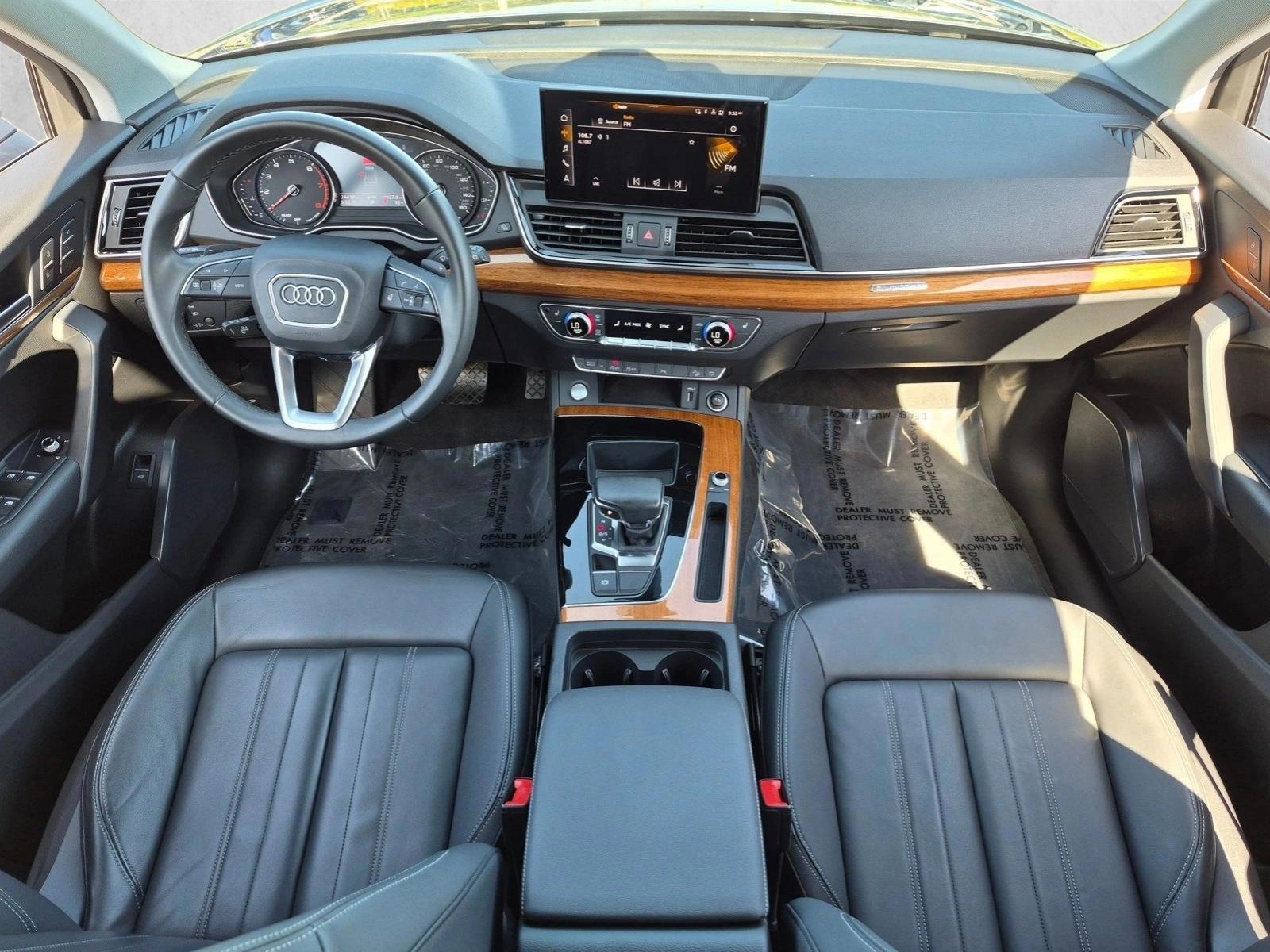 Thumbnail: 2023 Audi Q5 - 4