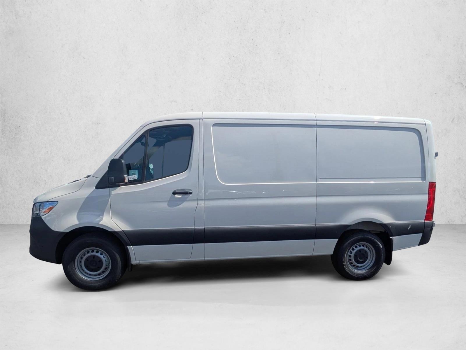 Thumbnail: 2026 Mercedes-Benz Sprinter - 2