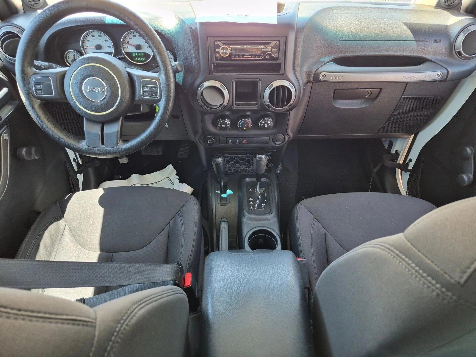 Thumbnail: 2014 Jeep Wrangler - 3