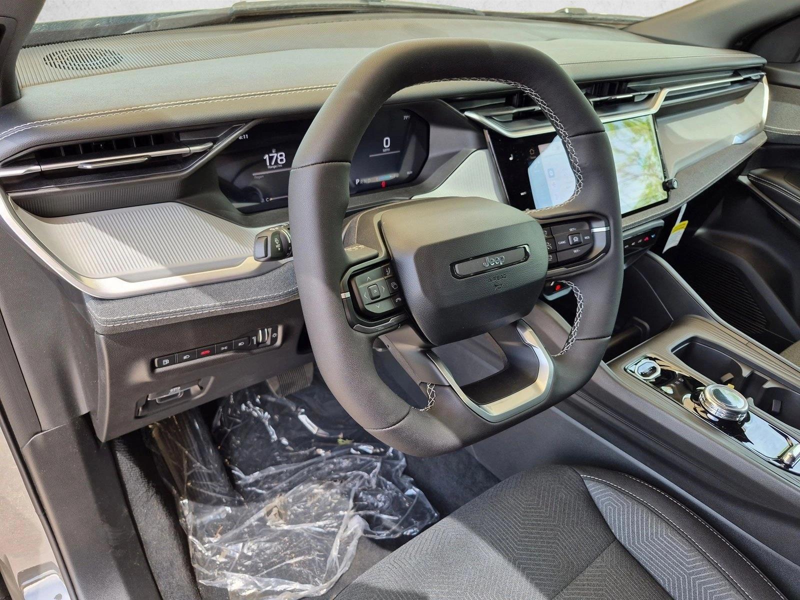 Thumbnail: 2026 Jeep Cherokee - 3