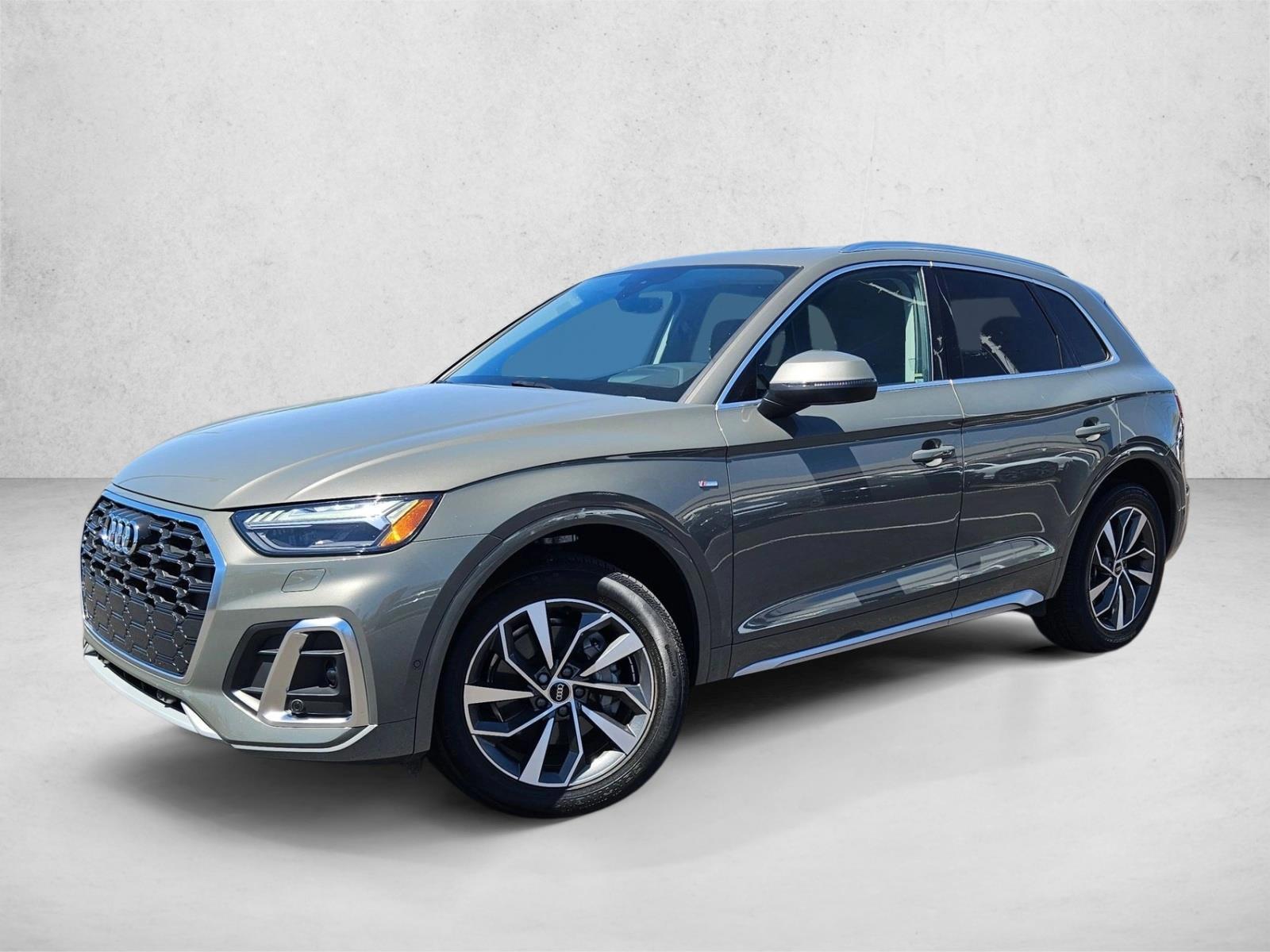 Thumbnail: 2023 Audi Q5 - 1
