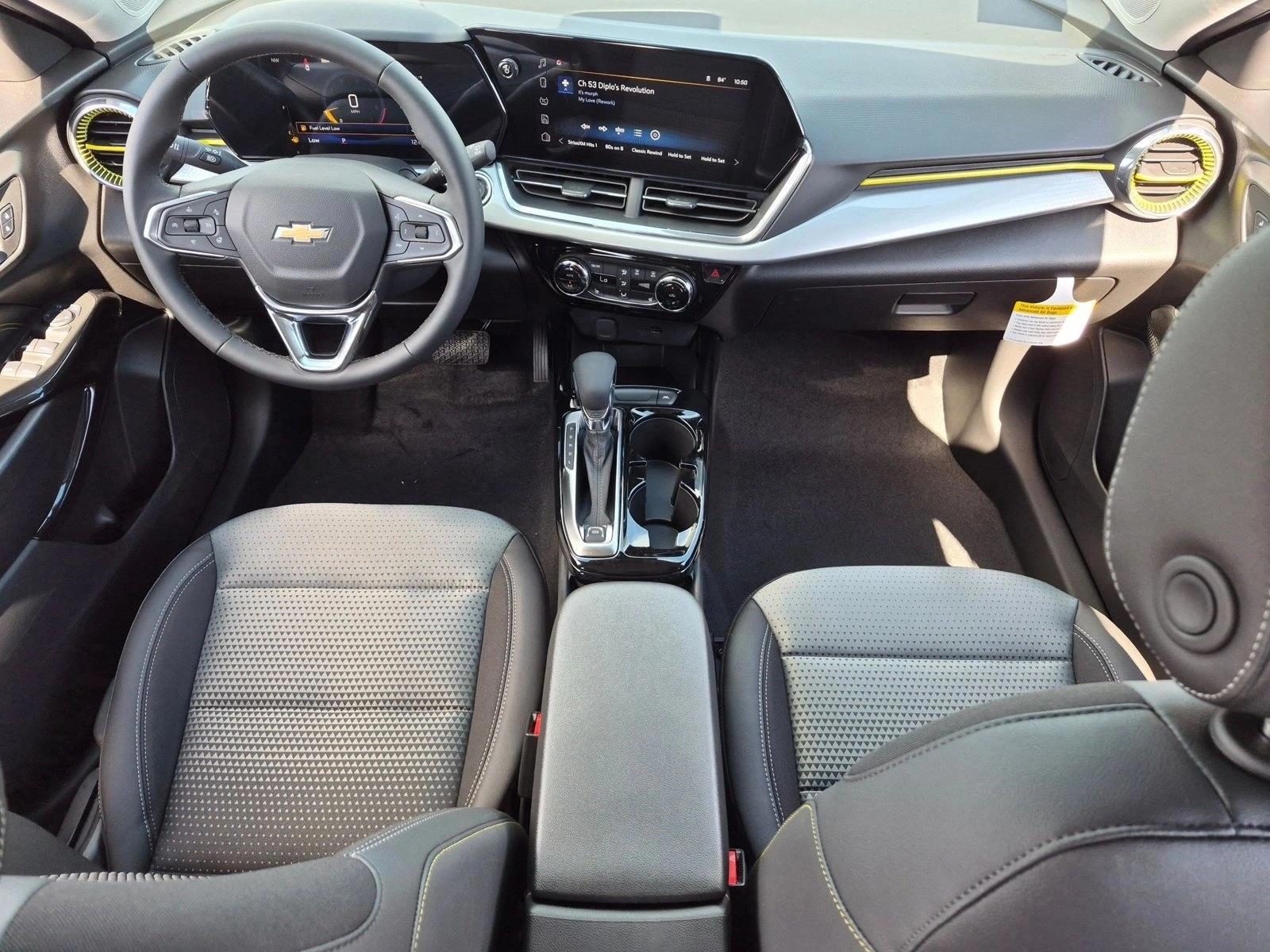 Thumbnail: 2026 Chevrolet Trax - 3