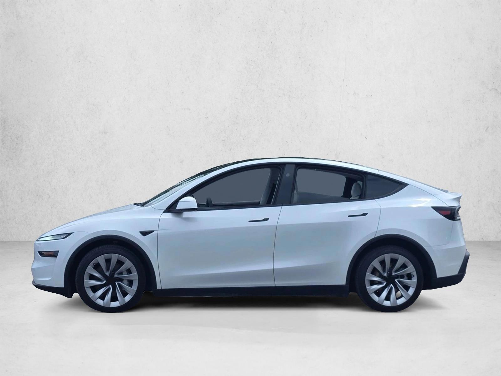 Thumbnail: 2026 Tesla Model Y - 2
