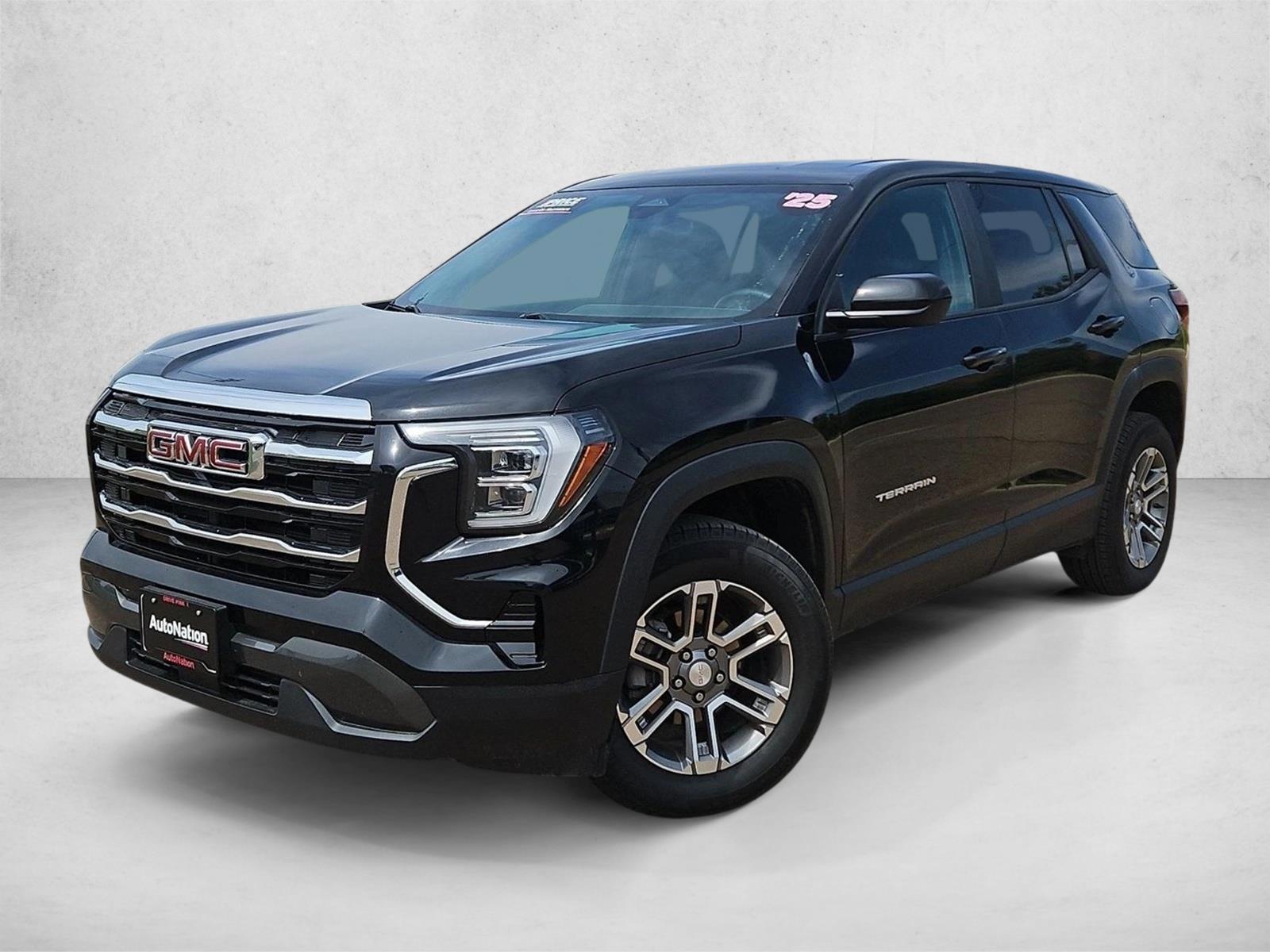 2025 GMC Terrain Elevation AWD's photo