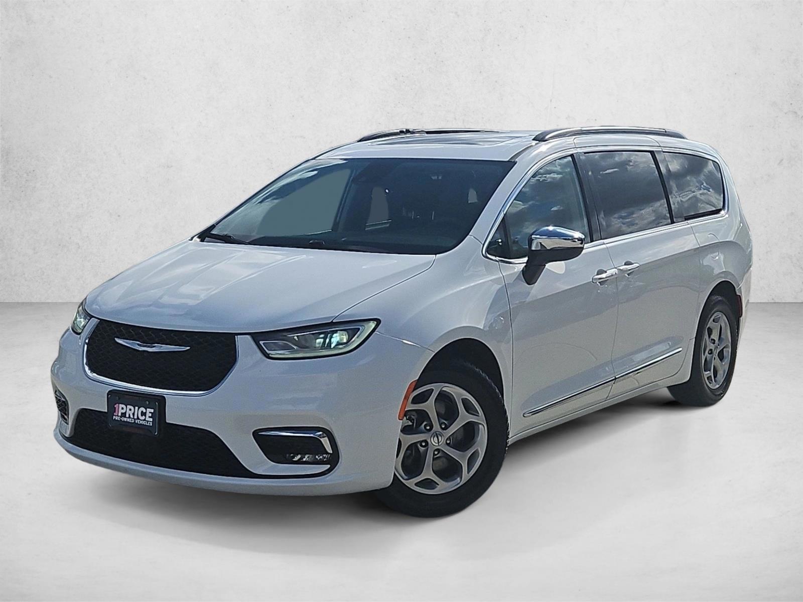 Thumbnail: 2023 Chrysler Pacifica - 1