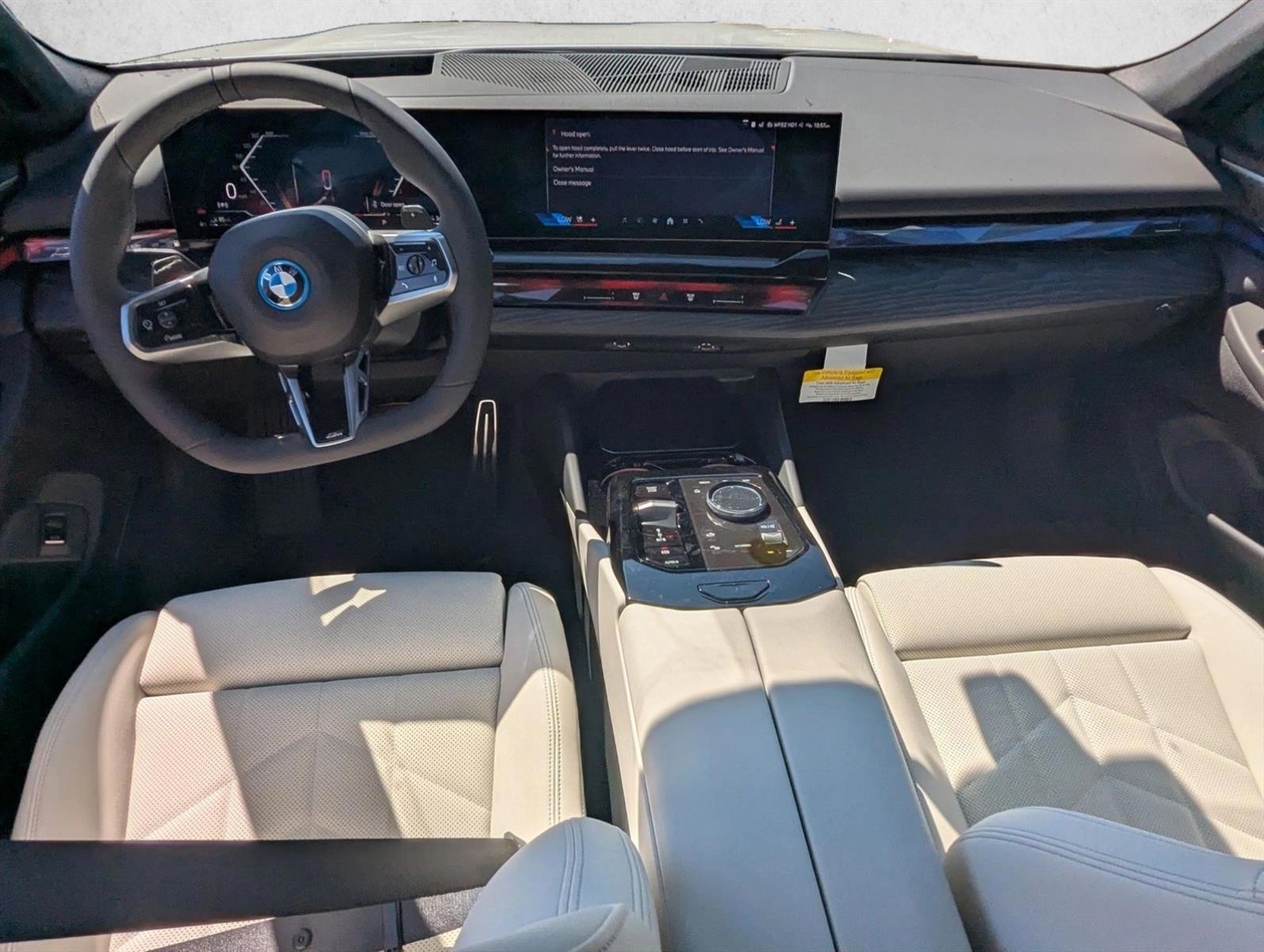 Thumbnail: 2027 BMW 5 Series - 3