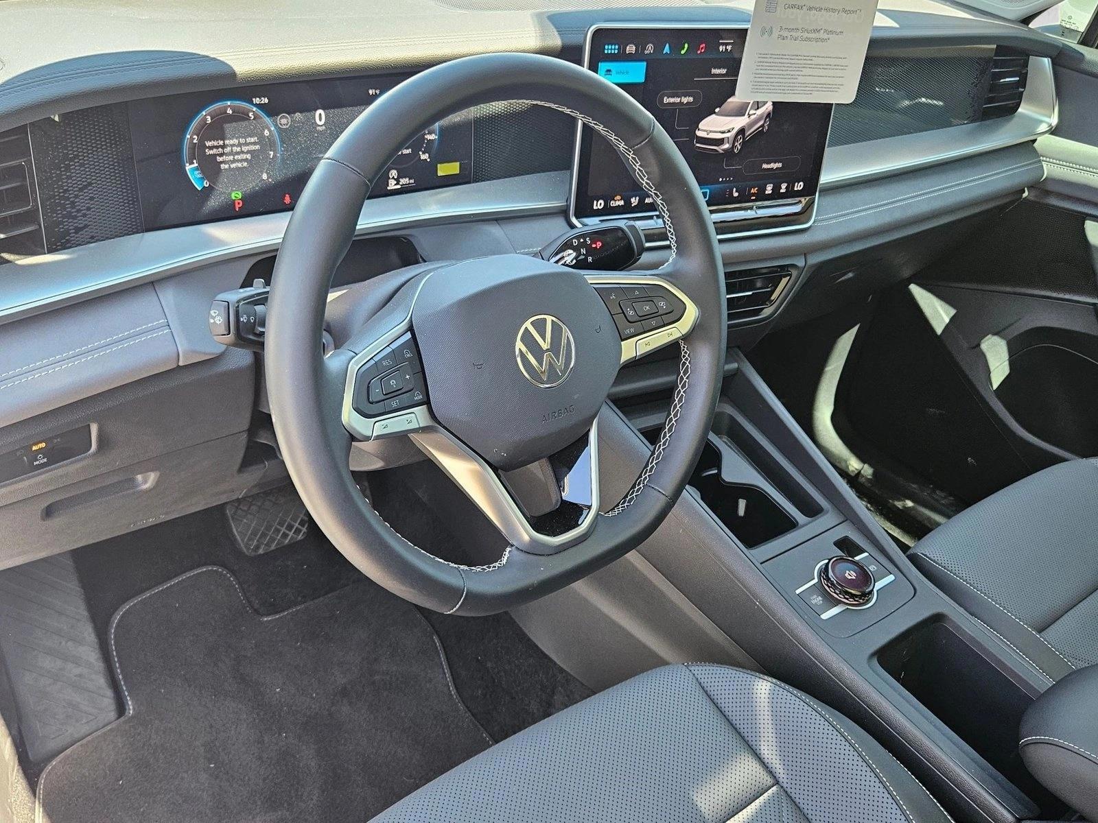 Thumbnail: 2025 Volkswagen Tiguan - 3