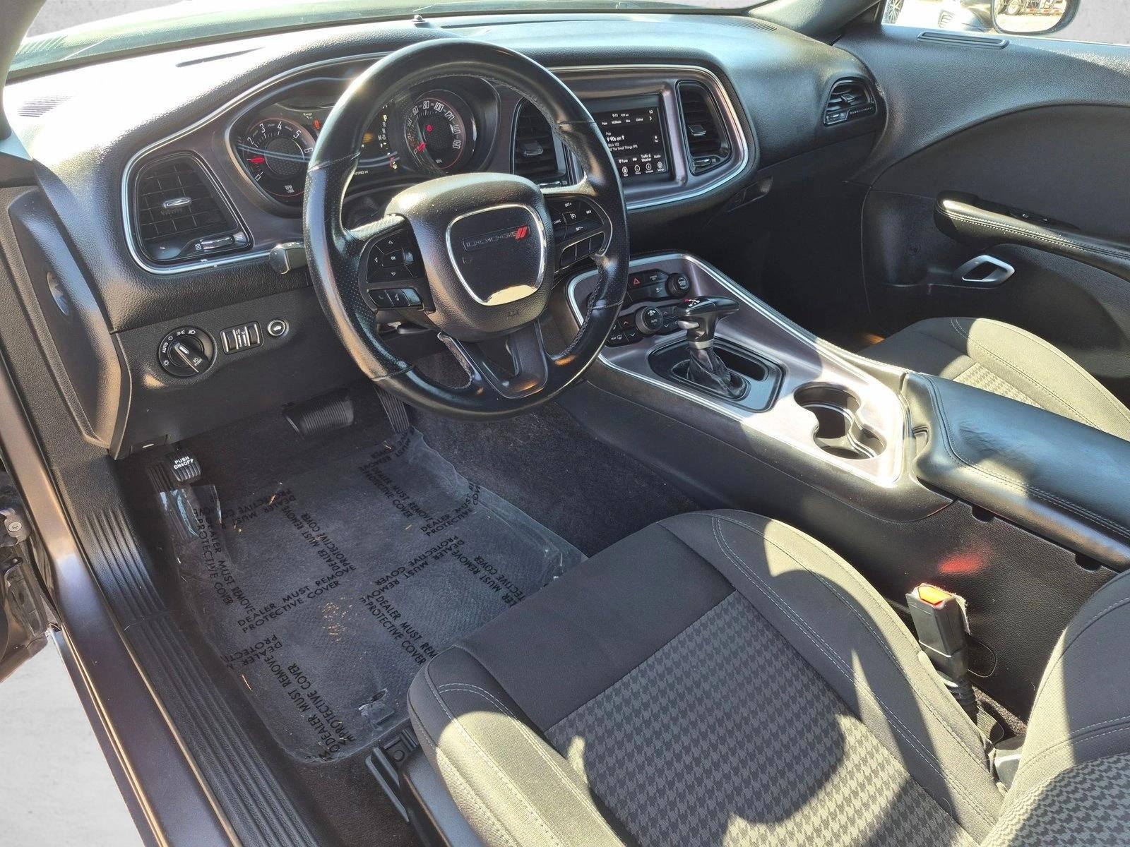 Thumbnail: 2018 Dodge Challenger - 3