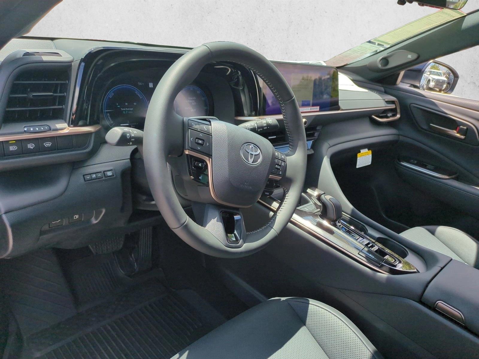 Thumbnail: 2026 Toyota Crown Signia - 2