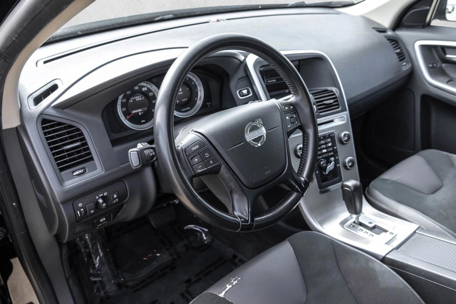 Thumbnail: 2011 Volvo XC60 - 3