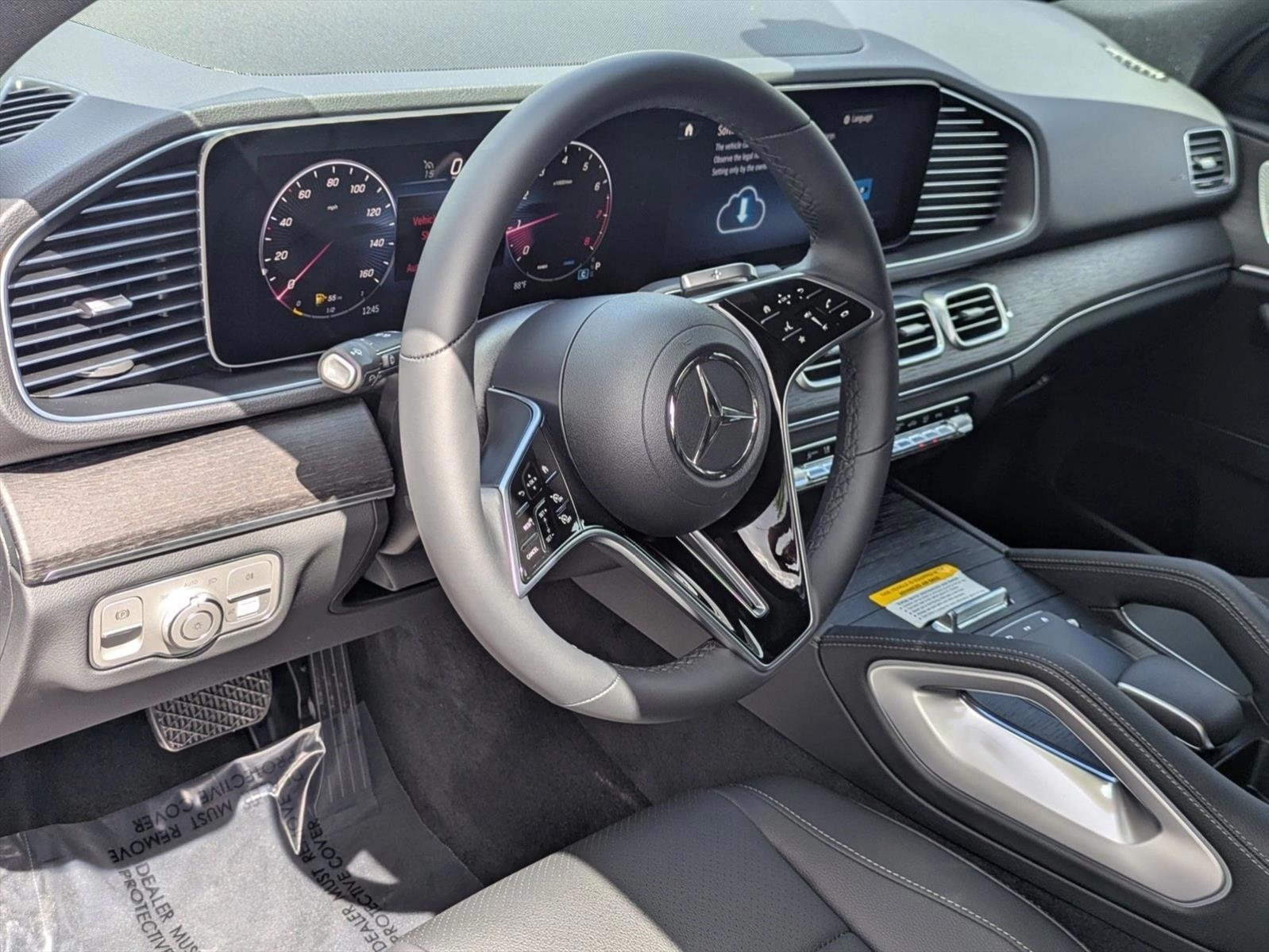 Thumbnail: 2026 Mercedes-Benz GLE - 3