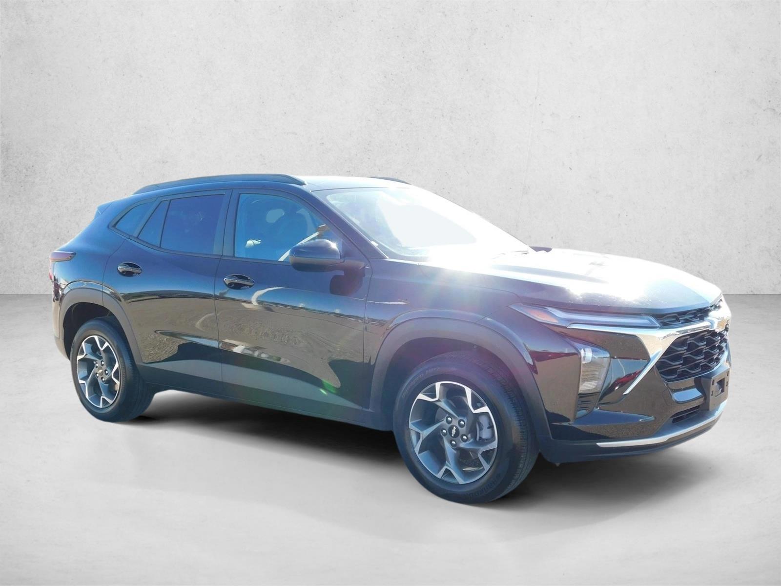 2025 Chevrolet Trax LT - Photo 6