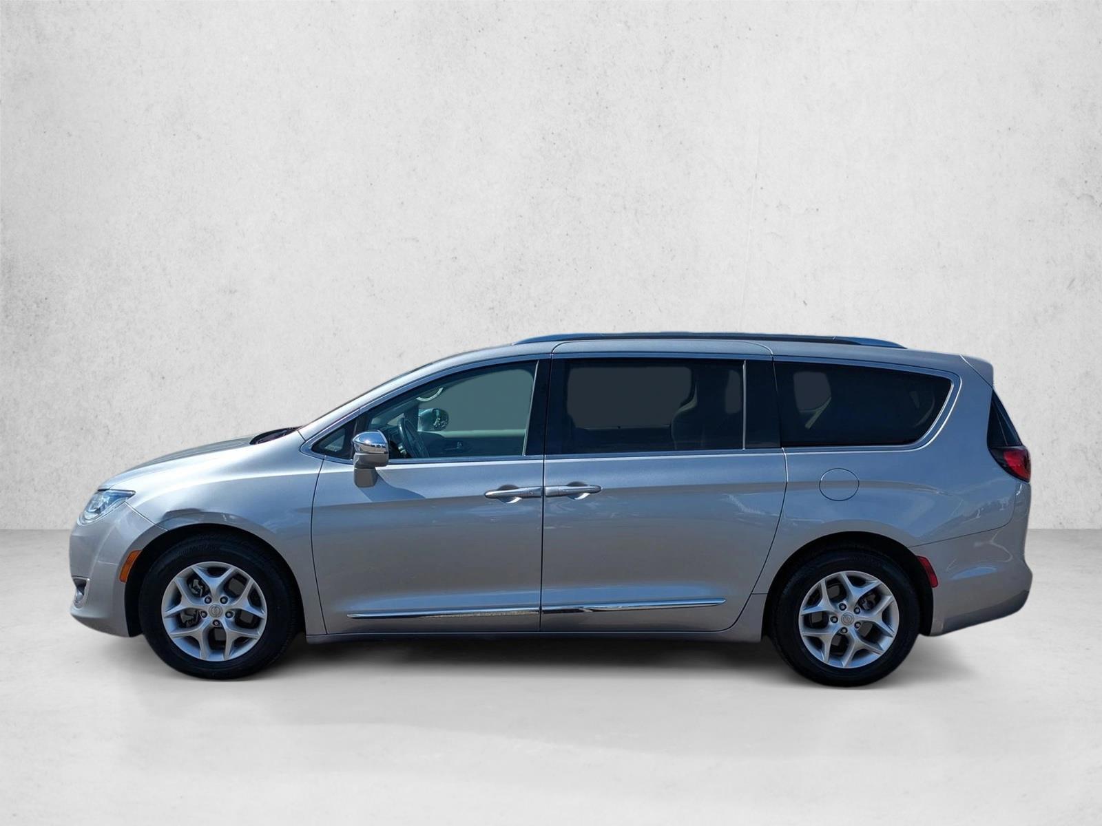 Thumbnail: 2019 Chrysler Pacifica - 2