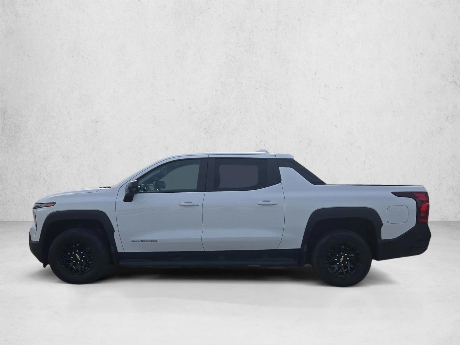 Thumbnail: 2024 Chevrolet Silverado EV - 2