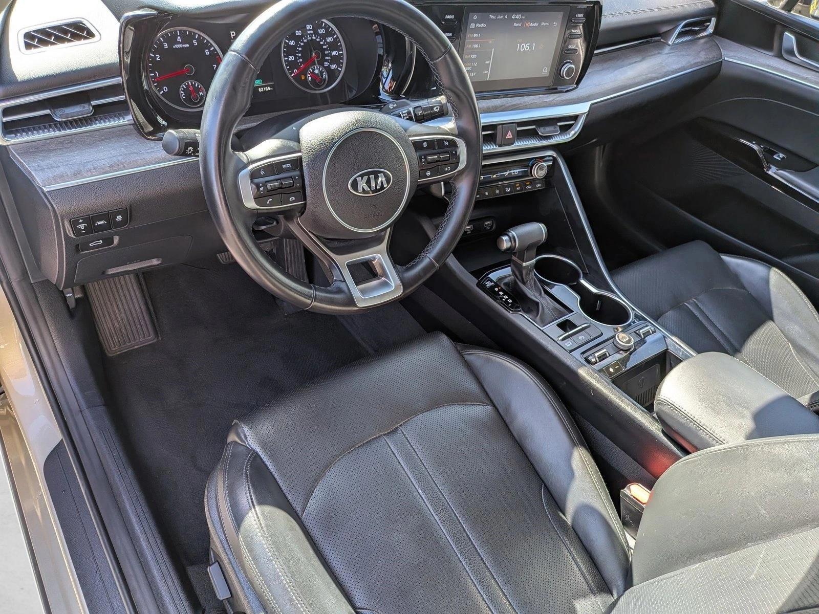 Thumbnail: 2021 Kia K5 - 3
