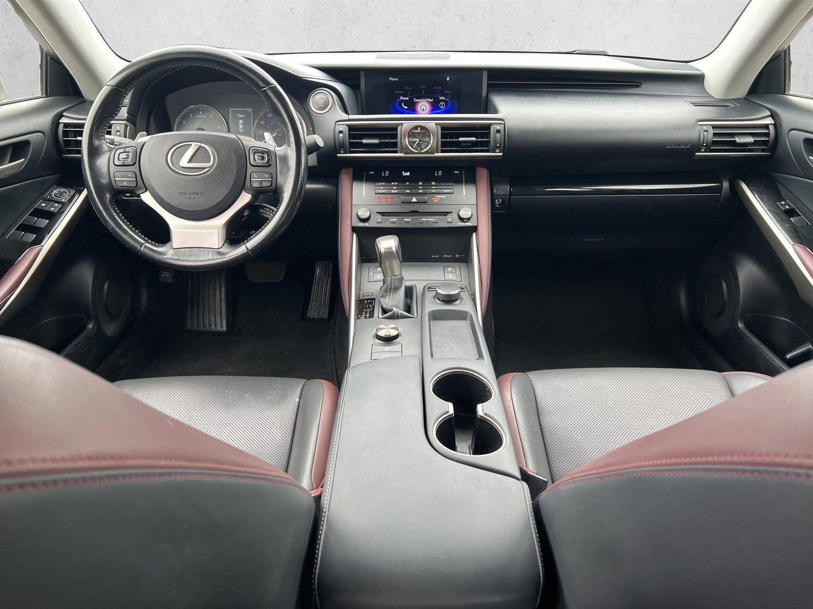 Thumbnail: 2017 Lexus IS - 3