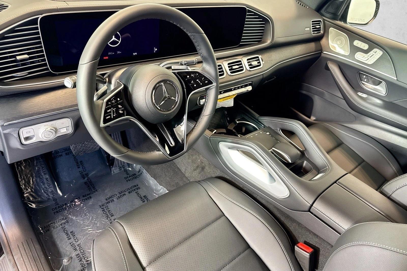 Thumbnail: 2026 Mercedes-Benz GLE - 3