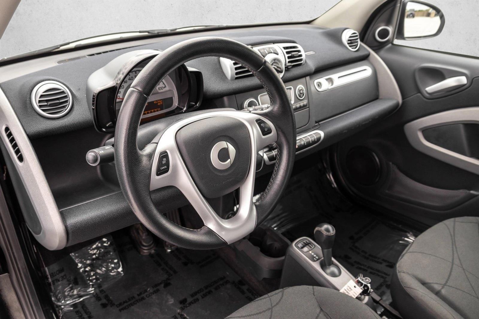Thumbnail: 2013 smart fortwo - 2