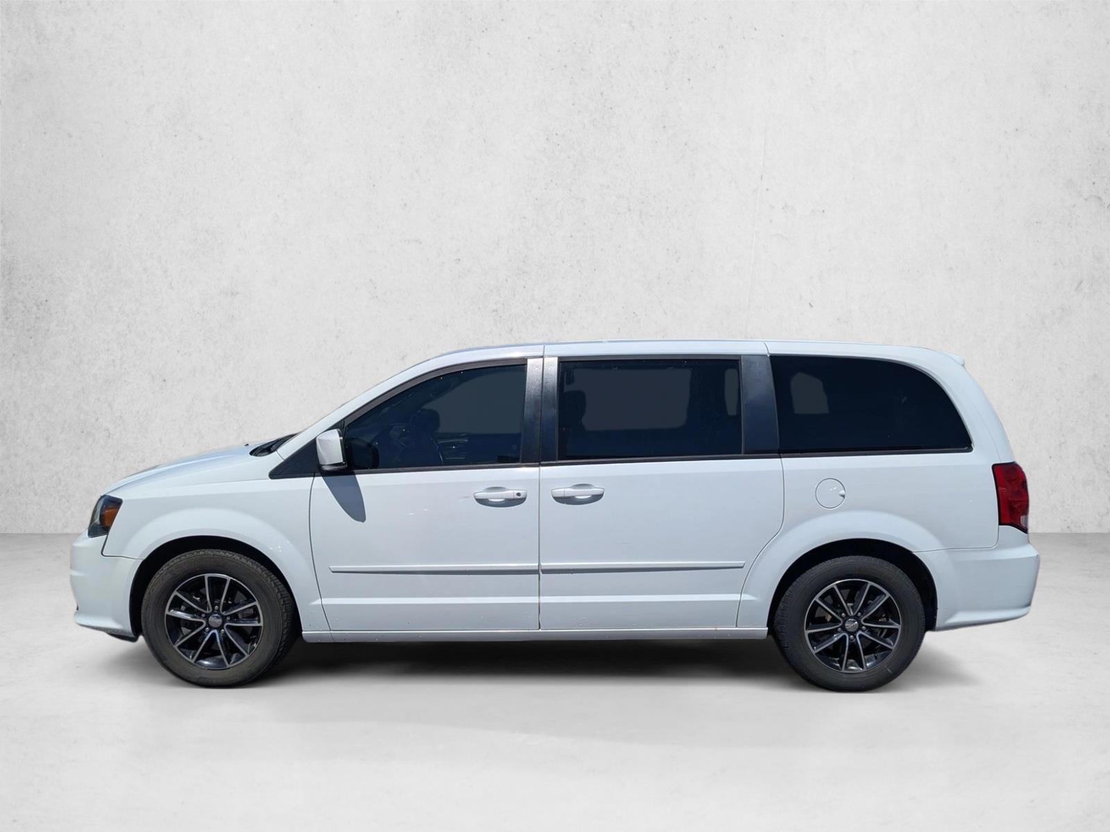Thumbnail: 2017 Dodge Grand Caravan - 2