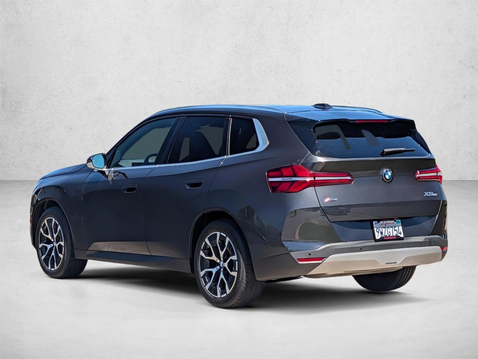 2026 BMW X3 30 - Photo 8
